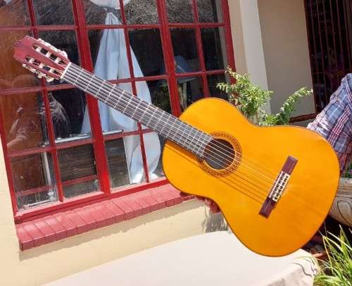 Cg120a yamaha deals guitar